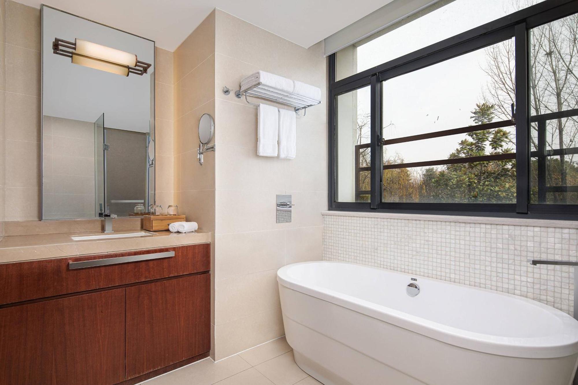 Courtyard By Marriott Wuxi Lihu Lake Exterior foto